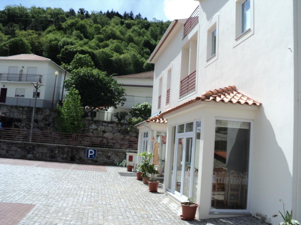 Vale Do Zezere Hotel Мантейгас Экстерьер фото